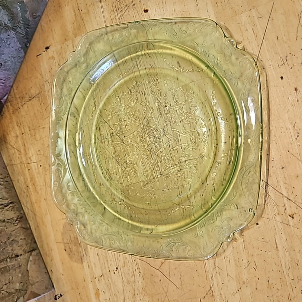 1930's Vintage Uranium Glass Federal Amber Madrid 6" Bread Plate